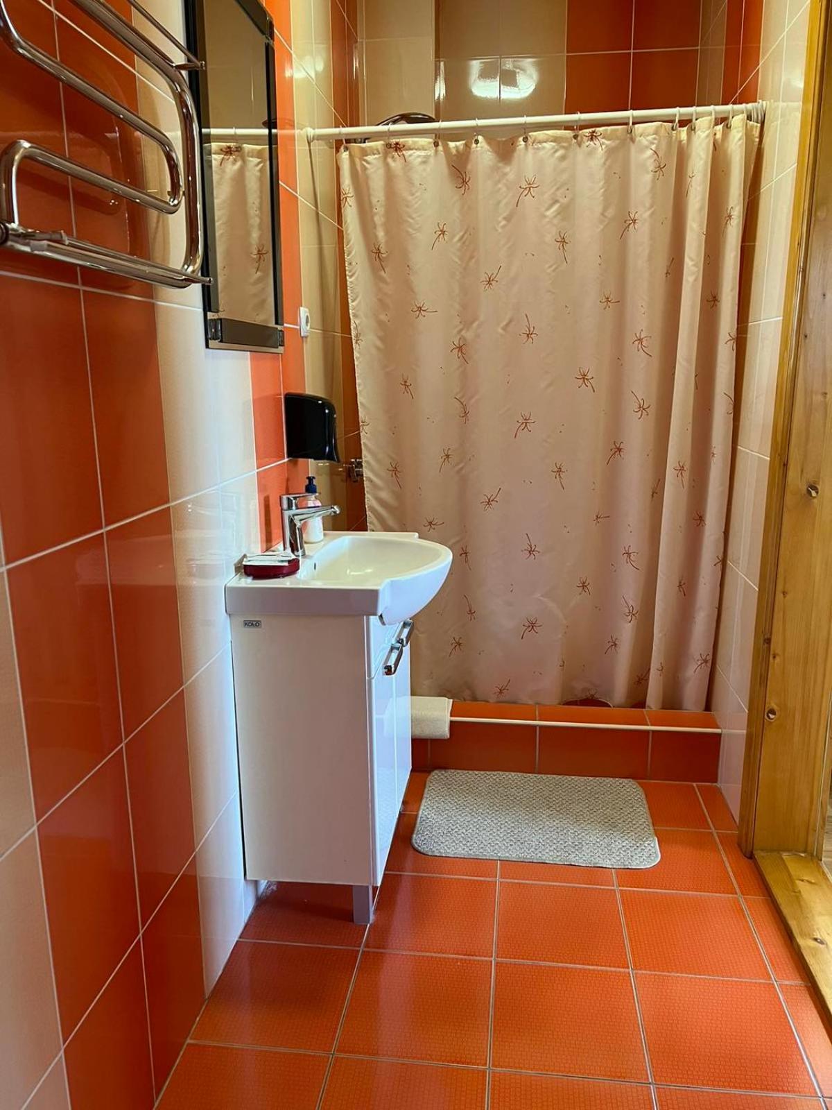 Mini-Hotel "Nord" Chynadiyovo エクステリア 写真